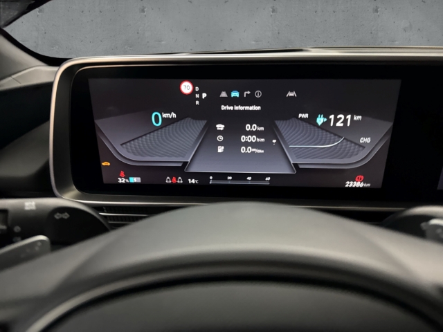 Fahrzeugabbildung Hyundai IONIQ 6 77,4kWh 4WD UNIQ SHZ PDCv+h Bose HUD Navi Leder Digitales Cockpit Memory Sitze