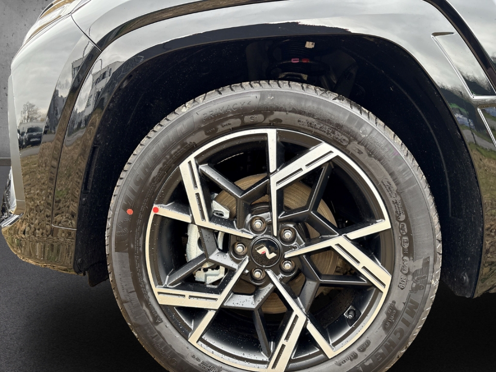 Fahrzeugabbildung Hyundai TUCSON FL MY26 1.6 HEV AT 2WD N-Line Navi Digitales Cockpit LED ACC