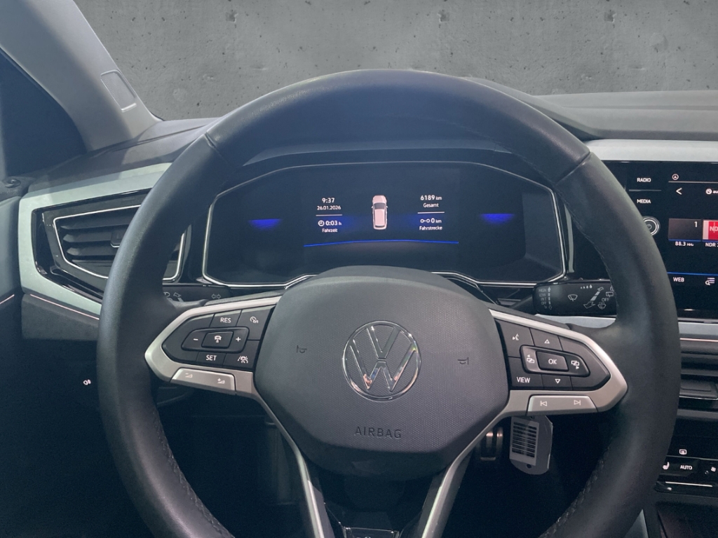 Fahrzeugabbildung Volkswagen Polo VI 1.0 TSI Goal LED ACC SHZ PDCv+h RKamera