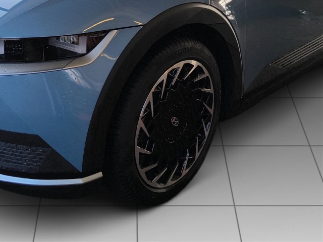 Fahrzeugabbildung Hyundai IONIQ 5 77,4kWh 2WD MY24 TECHNIQ Assist-P Bose 20LM el.Heckklappe Navi Digitales Cockpit