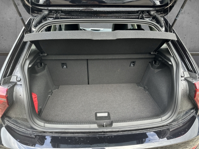 Fahrzeugabbildung Volkswagen Polo 1.0 TSI DSG Style AHK IQ.LIGHT Pano Nav ACC