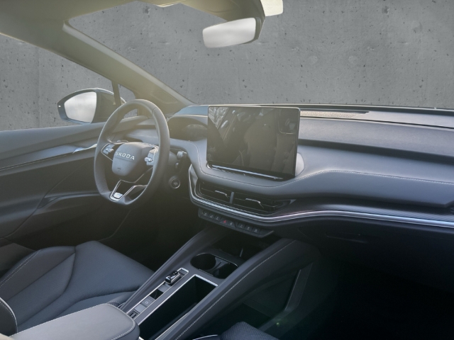 Fahrzeugabbildung SKODA Enyaq RS Suite 4x4 Maxx-Paket AHK LED ACC e-Sitze