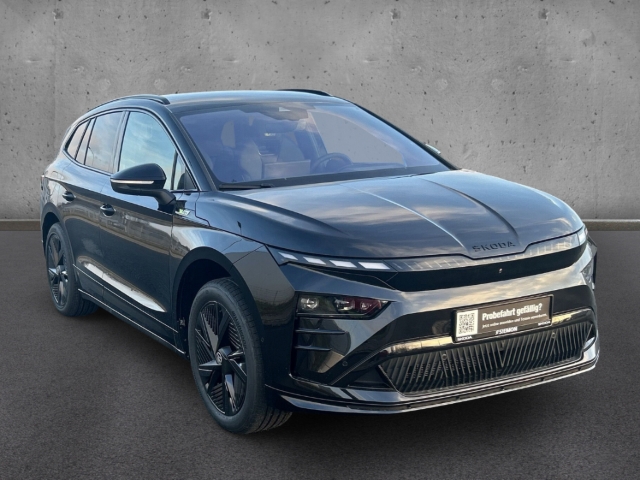 Fahrzeugabbildung SKODA Enyaq RS Suite 4x4 Maxx-Paket AHK LED ACC e-Sitze