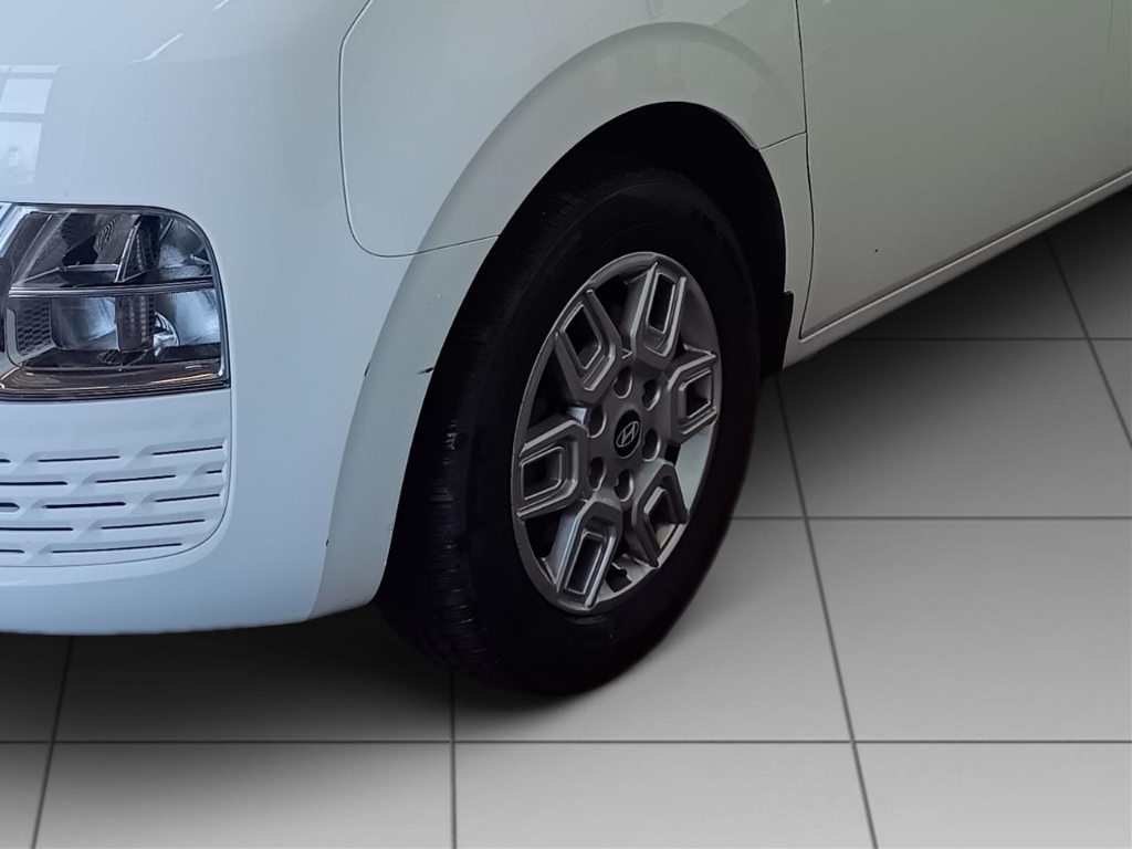 Fahrzeugabbildung Hyundai STARIA HEV 1.6 T-GDI AT 2WD Trend MY25 9-Sitzer Navi Digitales Cockpit LED