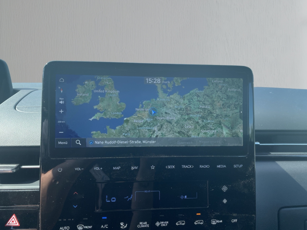 Fahrzeugabbildung Hyundai STARIA HEV 1.6 T-GDI AT 2WD Trend MY25 9-Sitzer Navi Digitales Cockpit LED