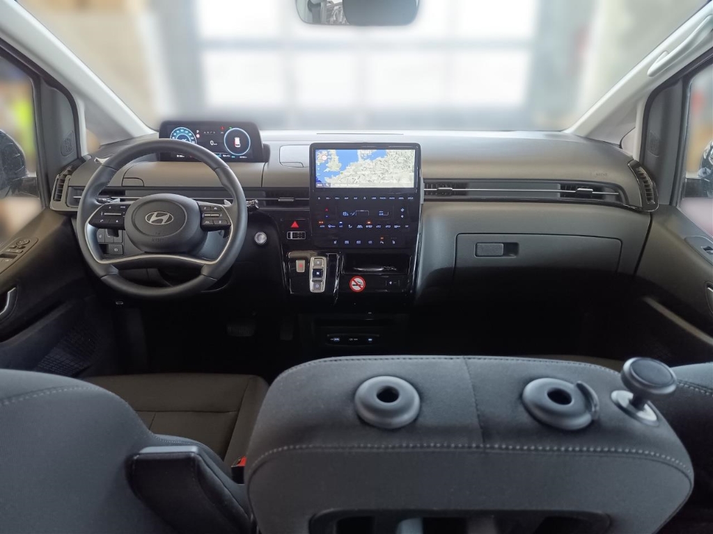 Fahrzeugabbildung Hyundai STARIA HEV 1.6 T-GDI AT 2WD Trend MY25 9-Sitzer Navi Digitales Cockpit LED