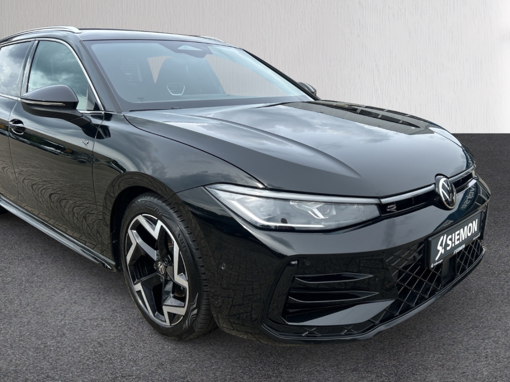 Fahrzeugabbildung Volkswagen Passat Variant 2.0 TDI R-line ACC SHZ R-Kam Matrix LED