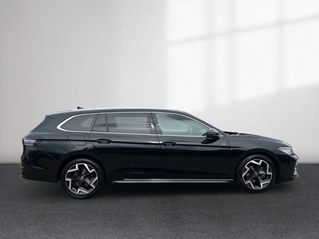 Fahrzeugabbildung Volkswagen Passat Variant 2.0 TDI R-line ACC SHZ R-Kam Matrix LED