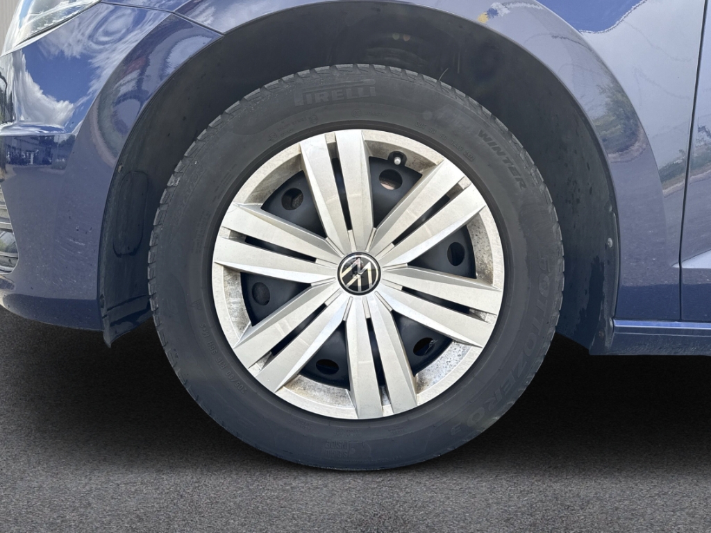 Fahrzeugabbildung Volkswagen Touran 2.0 TDI DSG Comfortline LED SHZ NAVI ergoActive Soundsys R-Kam