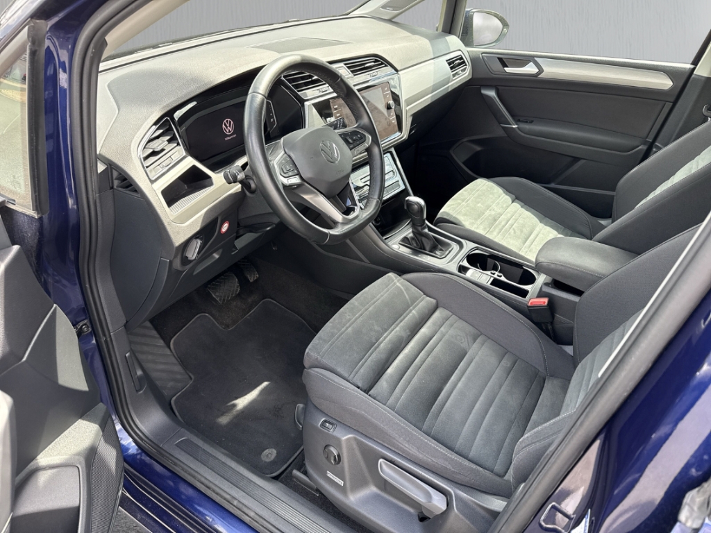 Fahrzeugabbildung Volkswagen Touran 2.0 TDI DSG Comfortline LED SHZ NAVI ergoActive Soundsys R-Kam
