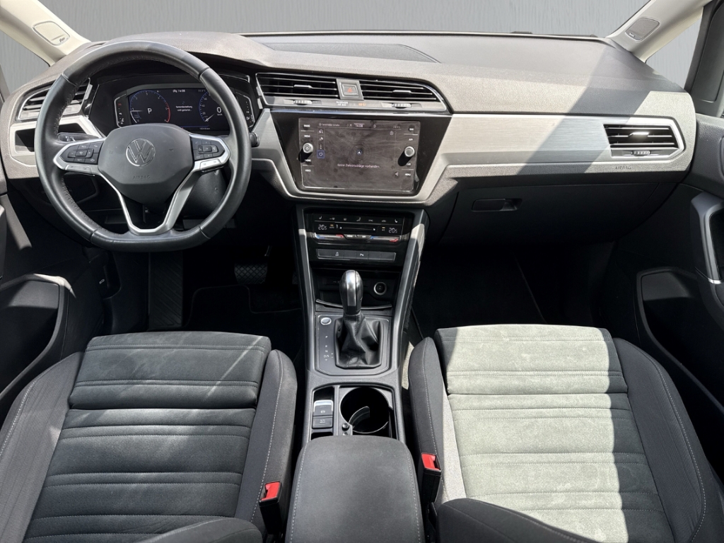 Fahrzeugabbildung Volkswagen Touran 2.0 TDI DSG Comfortline LED SHZ NAVI ergoActive Soundsys R-Kam