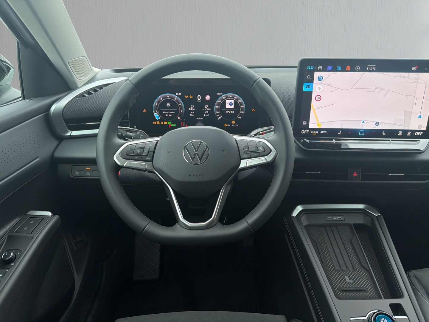 Fahrzeugabbildung Volkswagen T-Roc 1.5 eTSI DSG Style Navi IQ.Light IQ.Drive