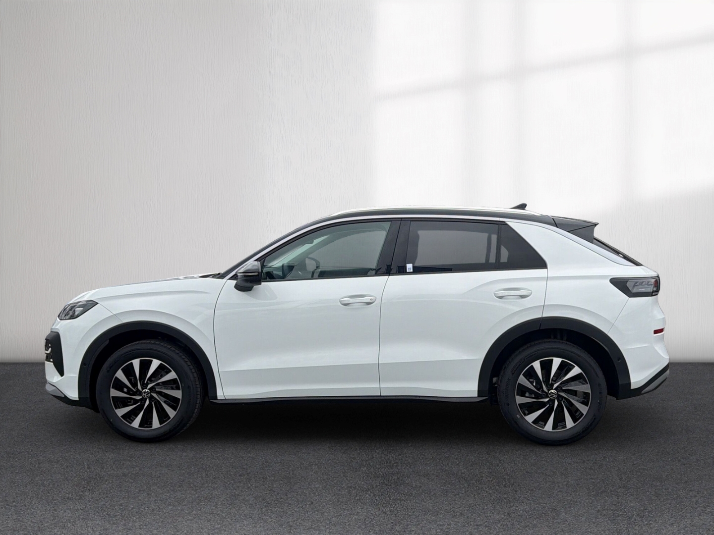 Fahrzeugabbildung Volkswagen T-Roc 1.5 eTSI DSG Style Navi IQ.Light IQ.Drive