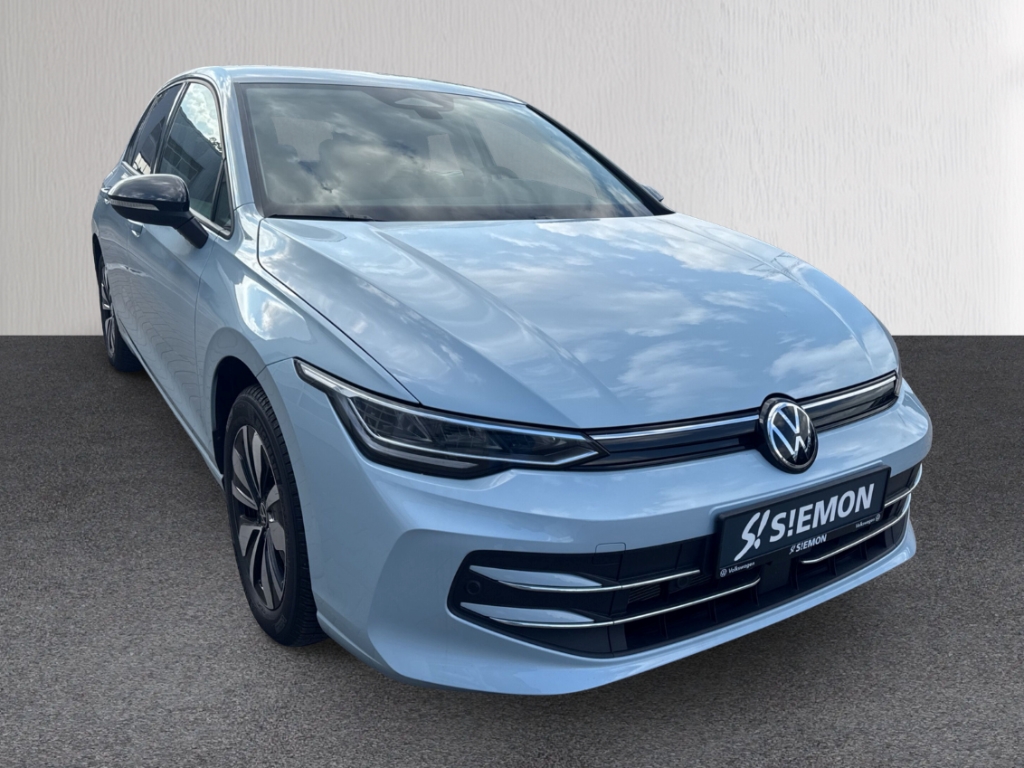 Fahrzeugabbildung Volkswagen Golf ACC Start-Stop PDC Mehrzonenklima LED ABS