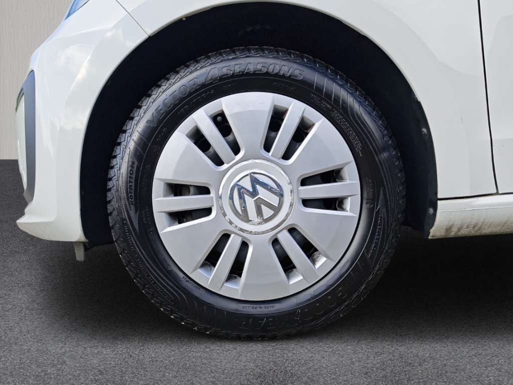 Fahrzeugabbildung Volkswagen up! 1,0 BMT move Temp PDC Klima BT