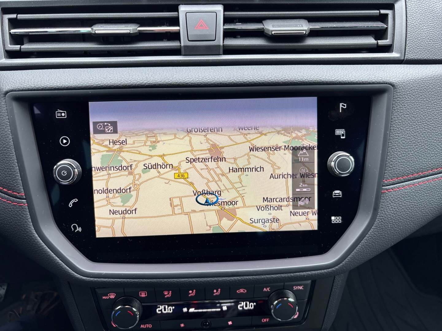 Fahrzeugabbildung SEAT Arona 1.5 TSI FR AHK RFK SHZ LMF Navi Klima