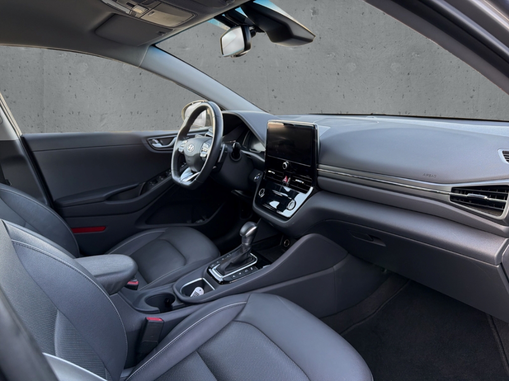 Fahrzeugabbildung Hyundai IONIQ FL 1.6 GDi Hybrid DCT PREMIUM Navi Leder Digitales Cockpit Soundsystem Klimasitze