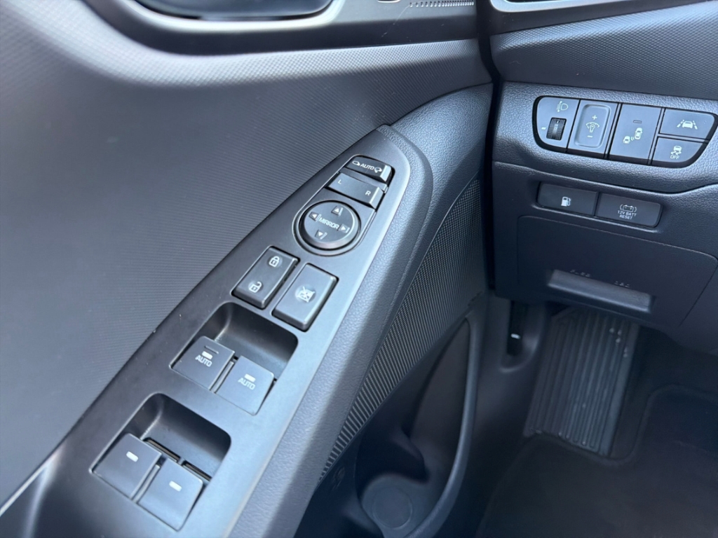Fahrzeugabbildung Hyundai IONIQ FL 1.6 GDi Hybrid DCT PREMIUM Navi Leder Digitales Cockpit Soundsystem Klimasitze