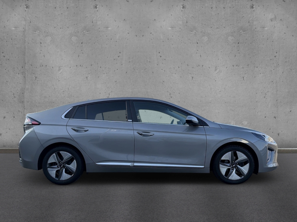 Fahrzeugabbildung Hyundai IONIQ FL 1.6 GDi Hybrid DCT PREMIUM Navi Leder Digitales Cockpit Soundsystem Klimasitze