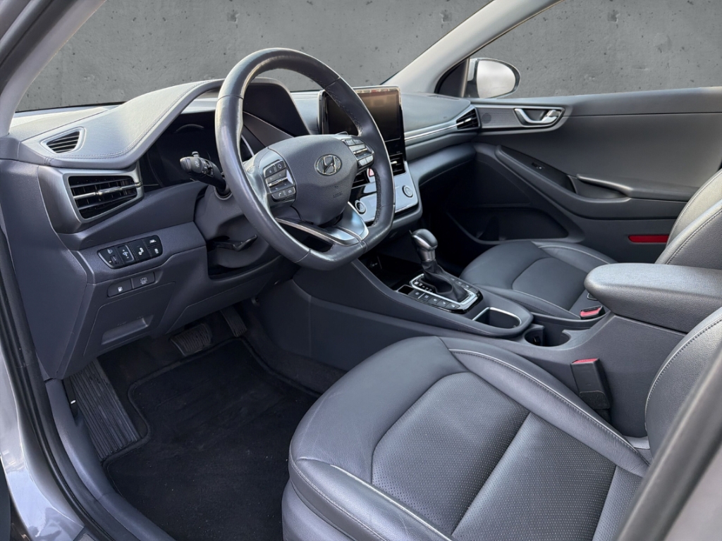 Fahrzeugabbildung Hyundai IONIQ FL 1.6 GDi Hybrid DCT PREMIUM Navi Leder Digitales Cockpit Soundsystem Klimasitze