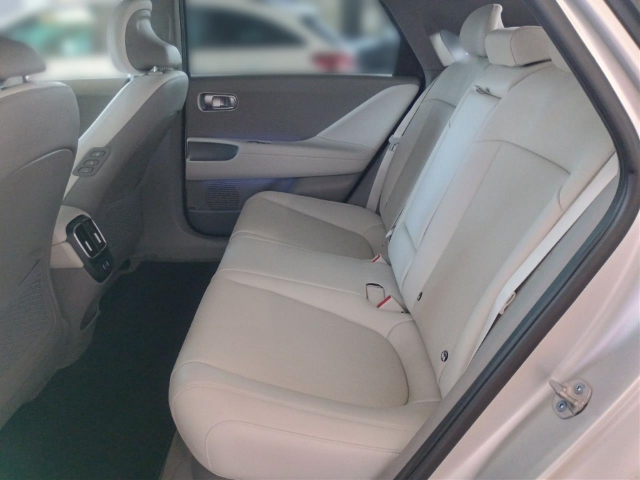 Fahrzeugabbildung Hyundai IONIQ 6 77,4kWh 4WD UNIQ Digi-Spiegel HUD Navi Digitales Cockpit Memory Sitze Soundsystem Bose