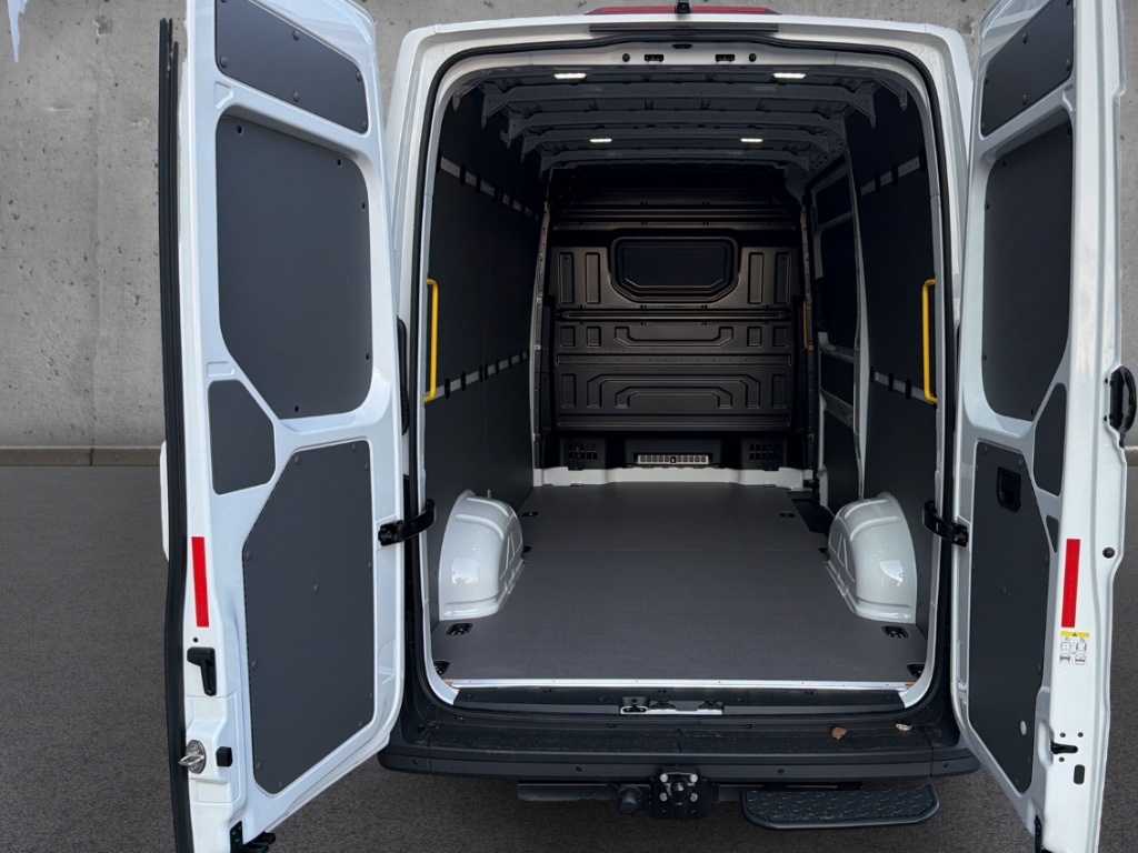 Fahrzeugabbildung Volkswagen Crafter 35 Kasten 2.0 TDI Radstand ML HD R-Kamera AHK