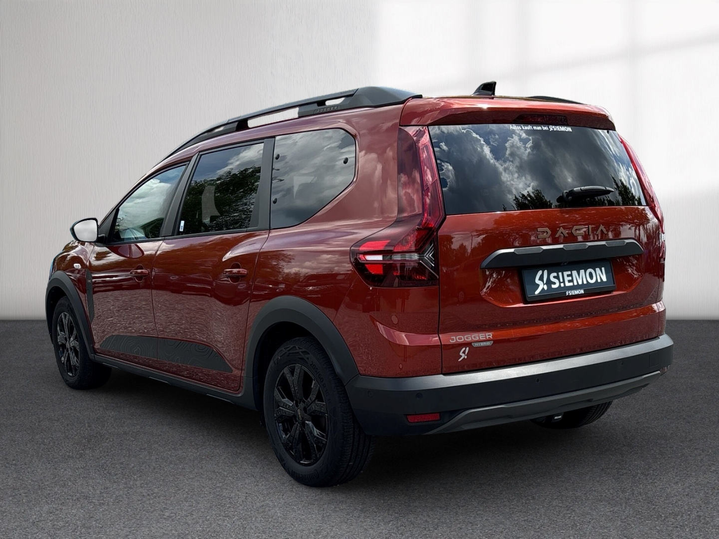 Fahrzeugabbildung Dacia Jogger Extreme 1.5 Hyb AHK SHZ RFK 7Sitze 8-fach