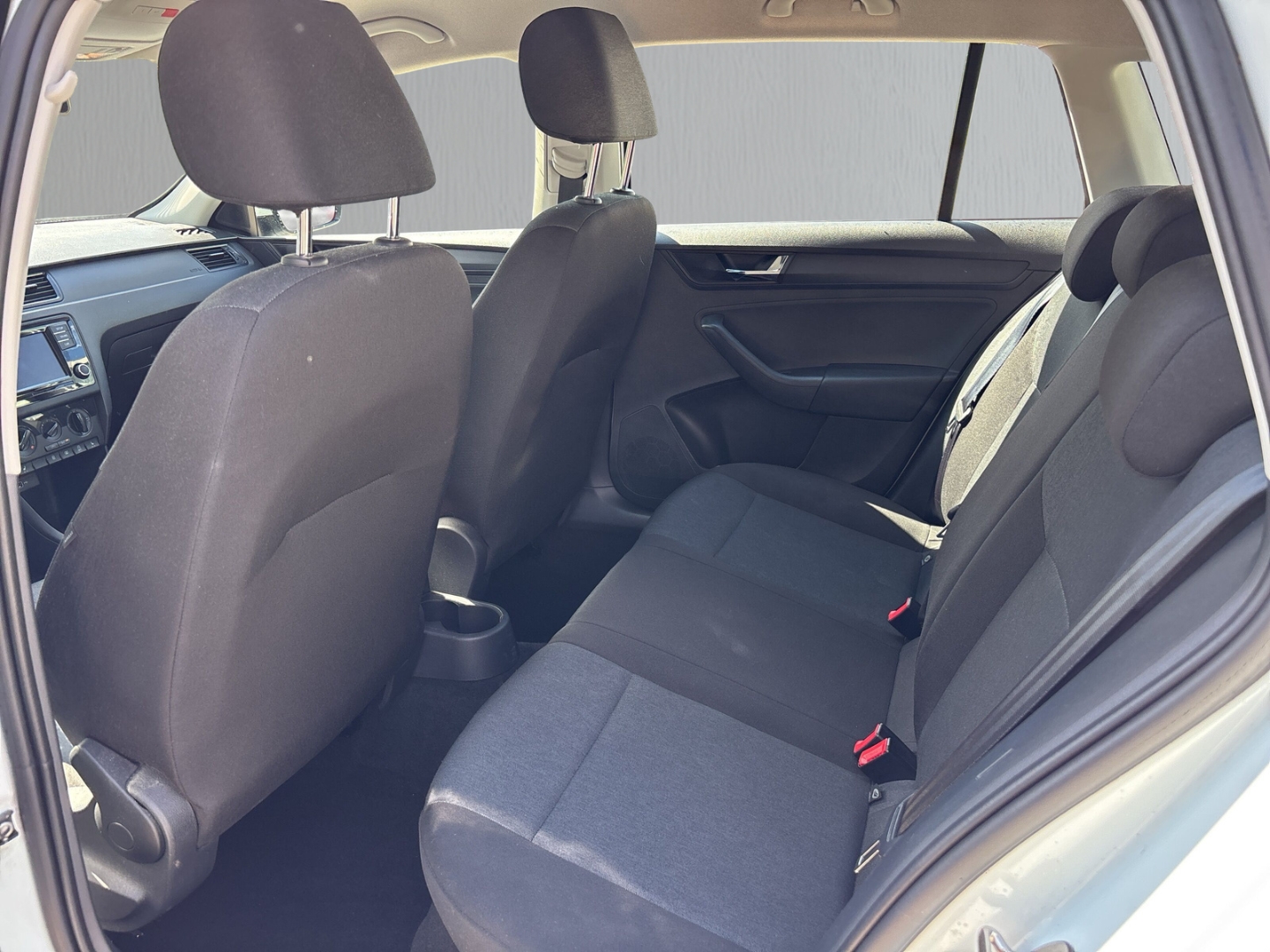 Fahrzeugabbildung SKODA Rapid Spaceback Cool Edition PDC LM Klima SHZ