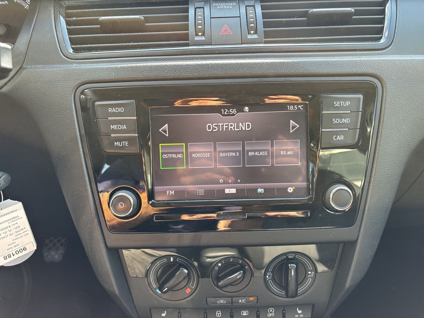 Fahrzeugabbildung SKODA Rapid Spaceback Cool Edition PDC LM Klima SHZ