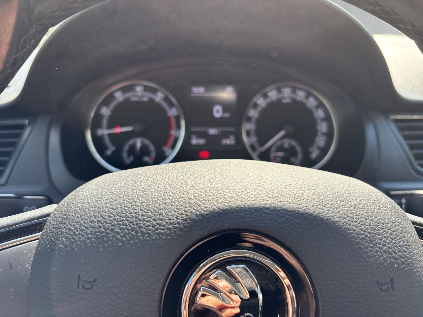 Fahrzeugabbildung SKODA Rapid Spaceback Cool Edition PDC LM Klima SHZ