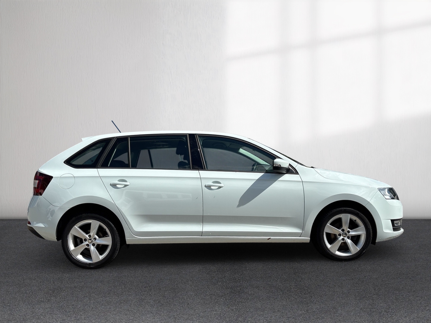 Fahrzeugabbildung SKODA Rapid Spaceback Cool Edition PDC LM Klima SHZ