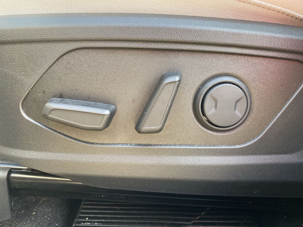 Fahrzeugabbildung Hyundai TUCSON FL PHEV 1.6 AT 4WD MY25 Prime ECS Assist-P MATRIX-LED Leder Digitales Cockpit