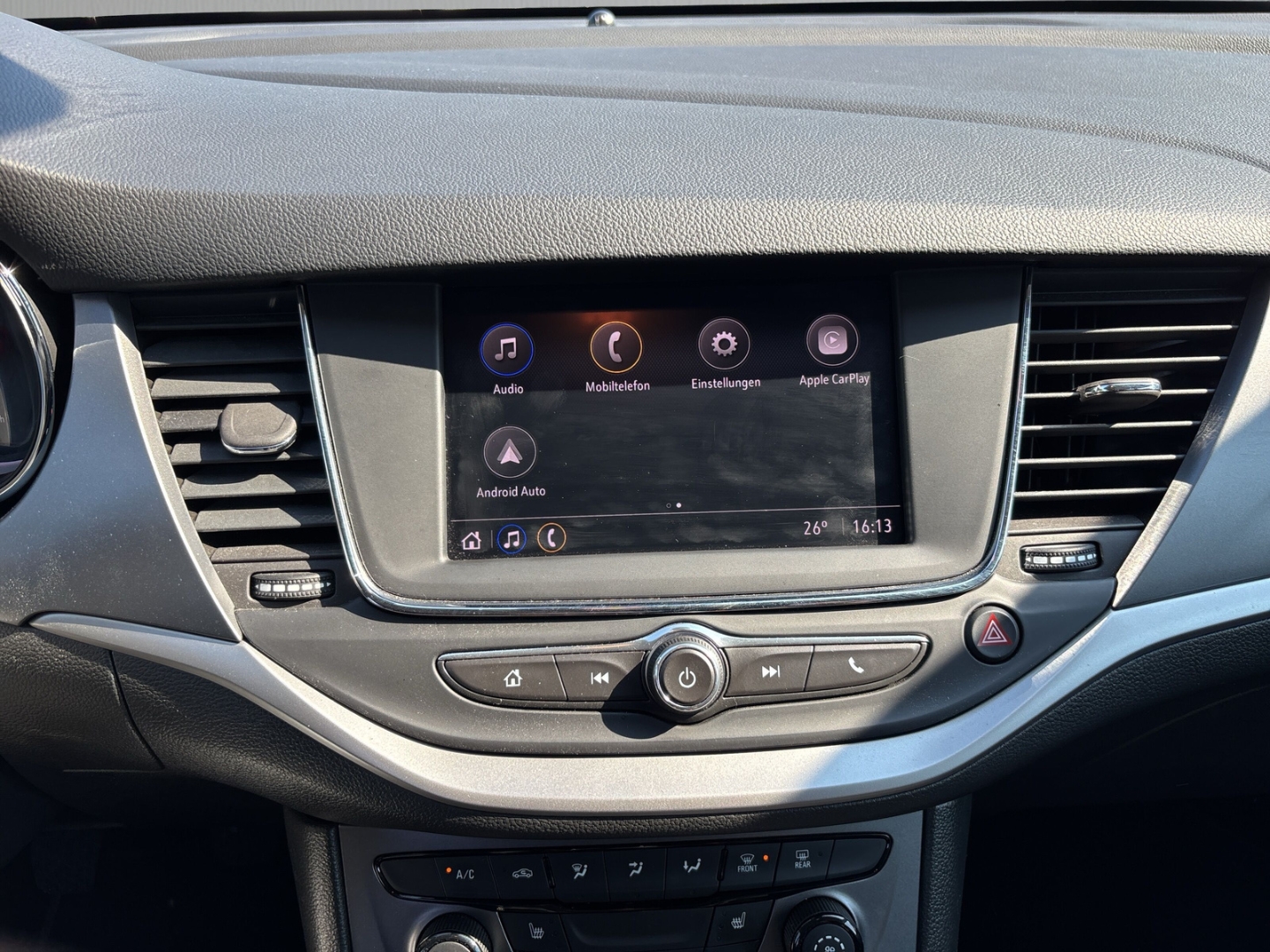 Fahrzeugabbildung Opel Astra K ST Turbo 120 Jahre LED Temp SHZ PDCv+h