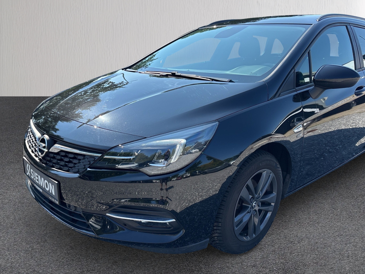 Fahrzeugabbildung Opel Astra K ST Turbo 120 Jahre LED Temp SHZ PDCv+h