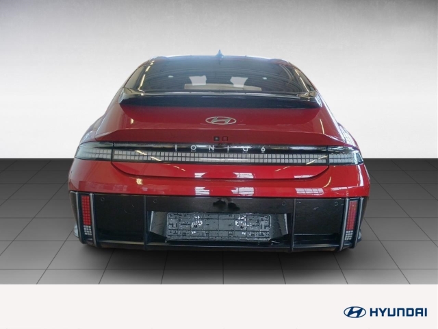 Fahrzeugabbildung Hyundai IONIQ 6 77,4kWh 4WD UNIQ Digi-Spiegel 20LM Schiebedach HUD Navi Digitales Cockpit Memory Sitze