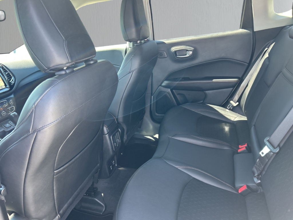 Fahrzeugabbildung Jeep Compass Limited TW ACC NAV KLIM SHZ ALPINE DCT