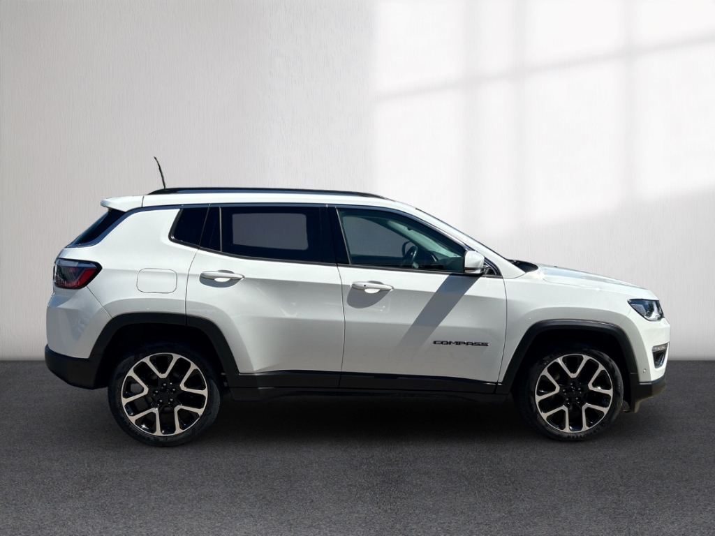 Fahrzeugabbildung Jeep Compass Limited TW ACC NAV KLIM SHZ ALPINE DCT