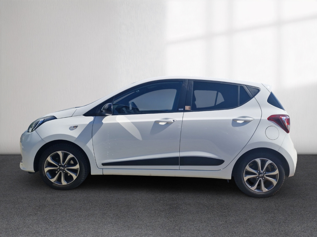 Fahrzeugabbildung Hyundai i10 1.2 Passion Plus Klimaauto SHZ PDC GRA LHZ GJR