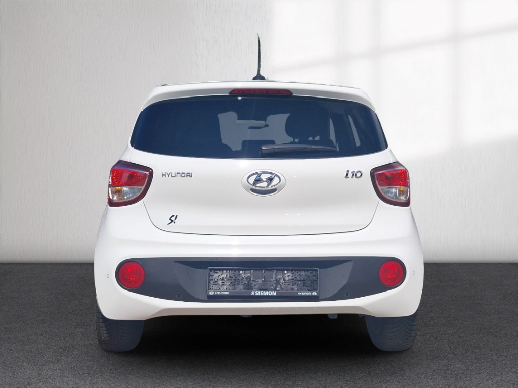 Fahrzeugabbildung Hyundai i10 1.2 Passion Plus Klimaauto SHZ PDC GRA LHZ GJR