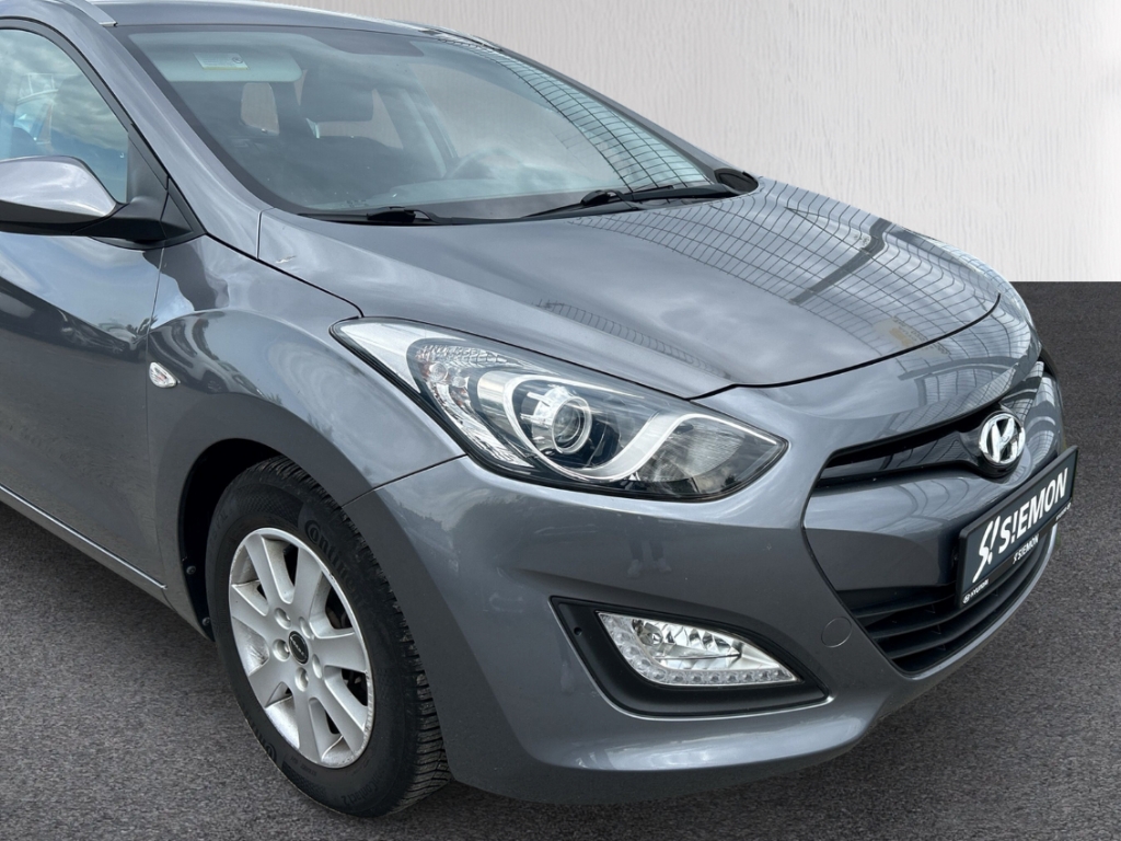 Fahrzeugabbildung Hyundai i30cw 1.4 GDI Classic Klima Bluetooth PDC Allwetter