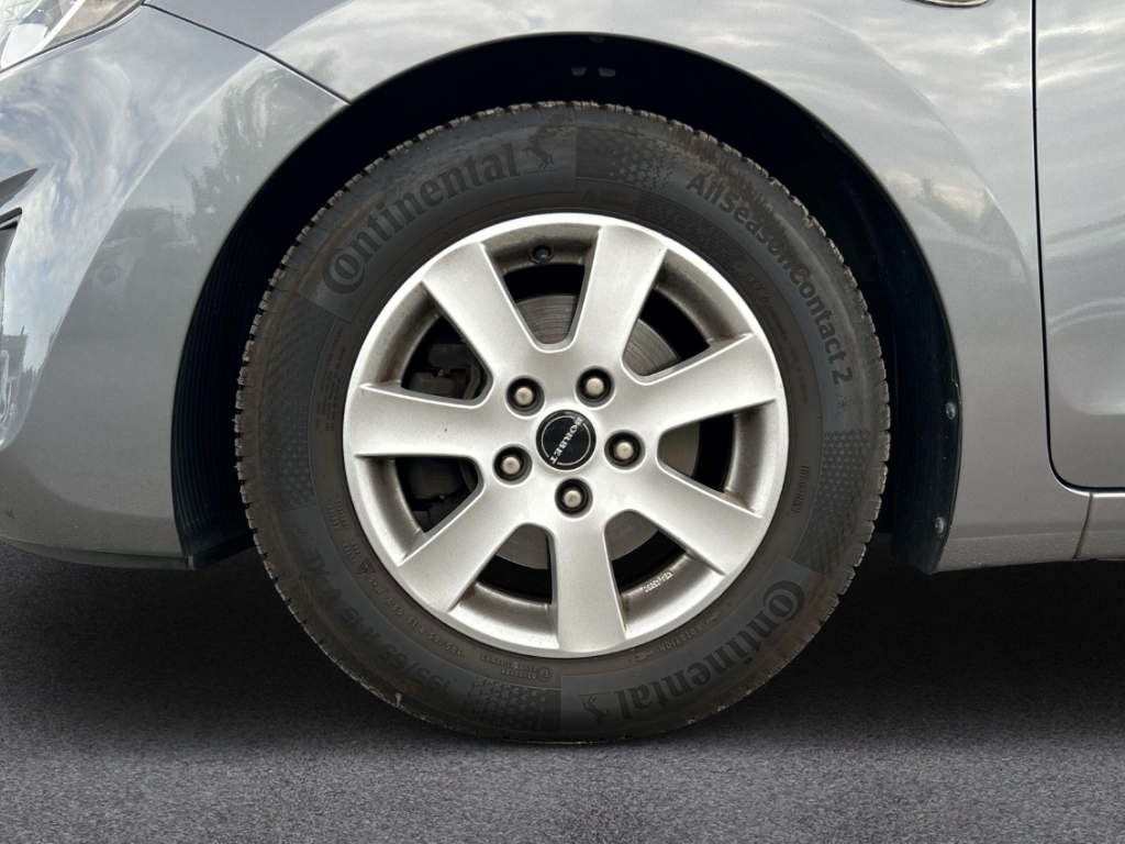 Fahrzeugabbildung Hyundai i30cw 1.4 GDI Classic Klima Bluetooth PDC Allwetter