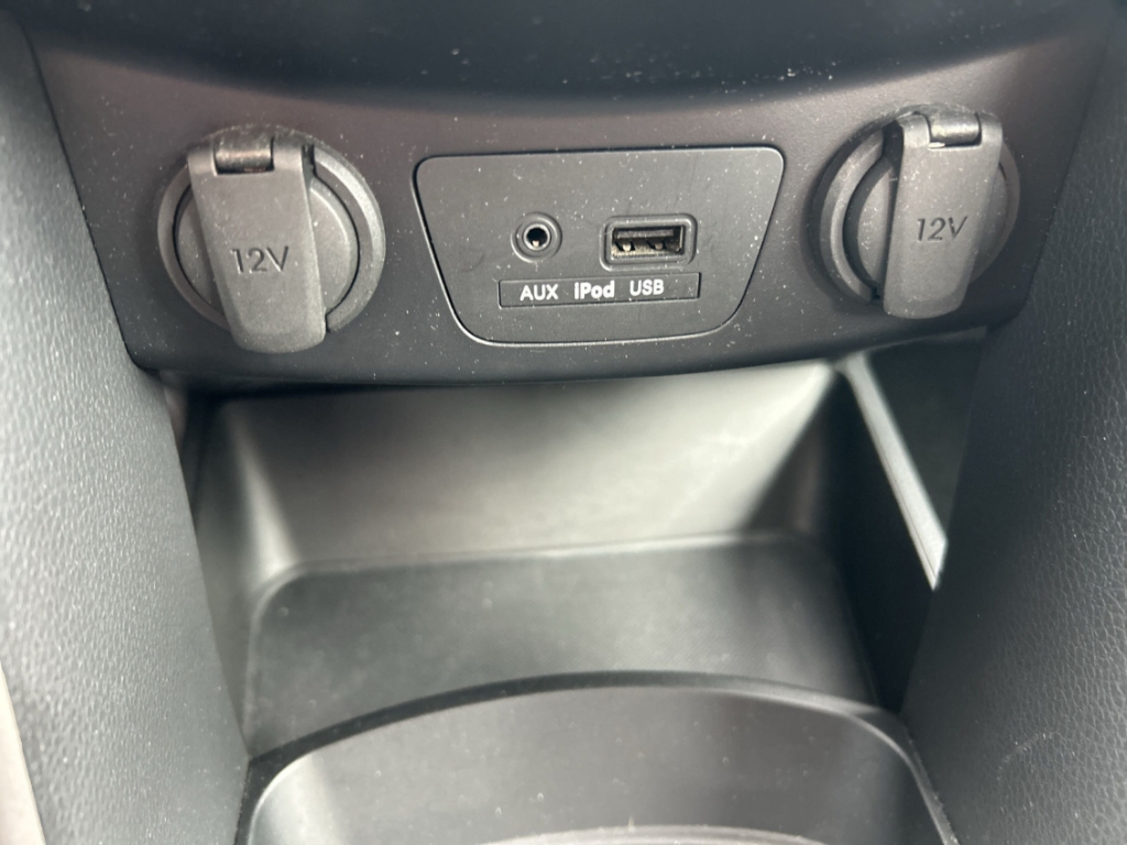 Fahrzeugabbildung Hyundai i30cw 1.4 GDI Classic Klima Bluetooth PDC Allwetter