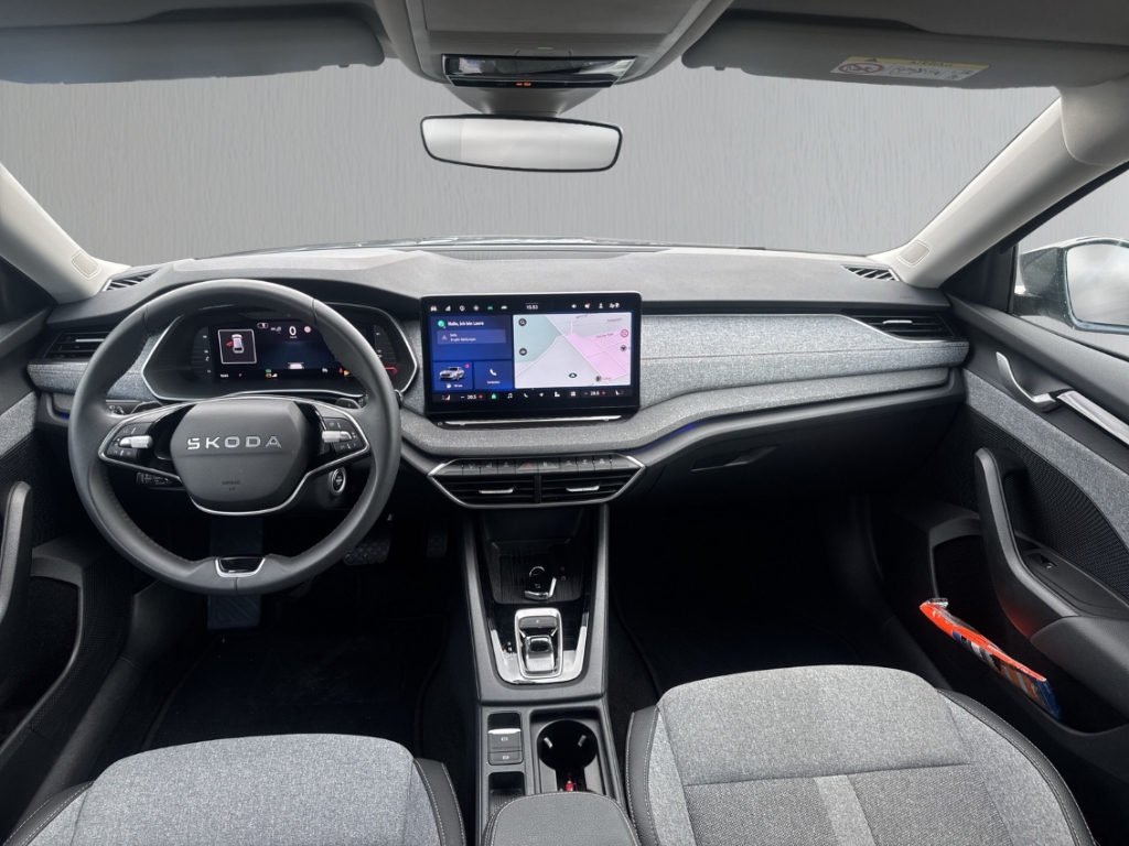 Fahrzeugabbildung SKODA Octavia 2.0 TDI DSG Selection PDC LED SHZ Klima