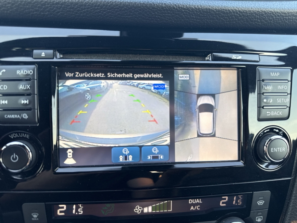 Fahrzeugabbildung Nissan Qashqai 1.5 dCi Tekna 4x2 Leder Pano Bose LED 360Kamera Navi