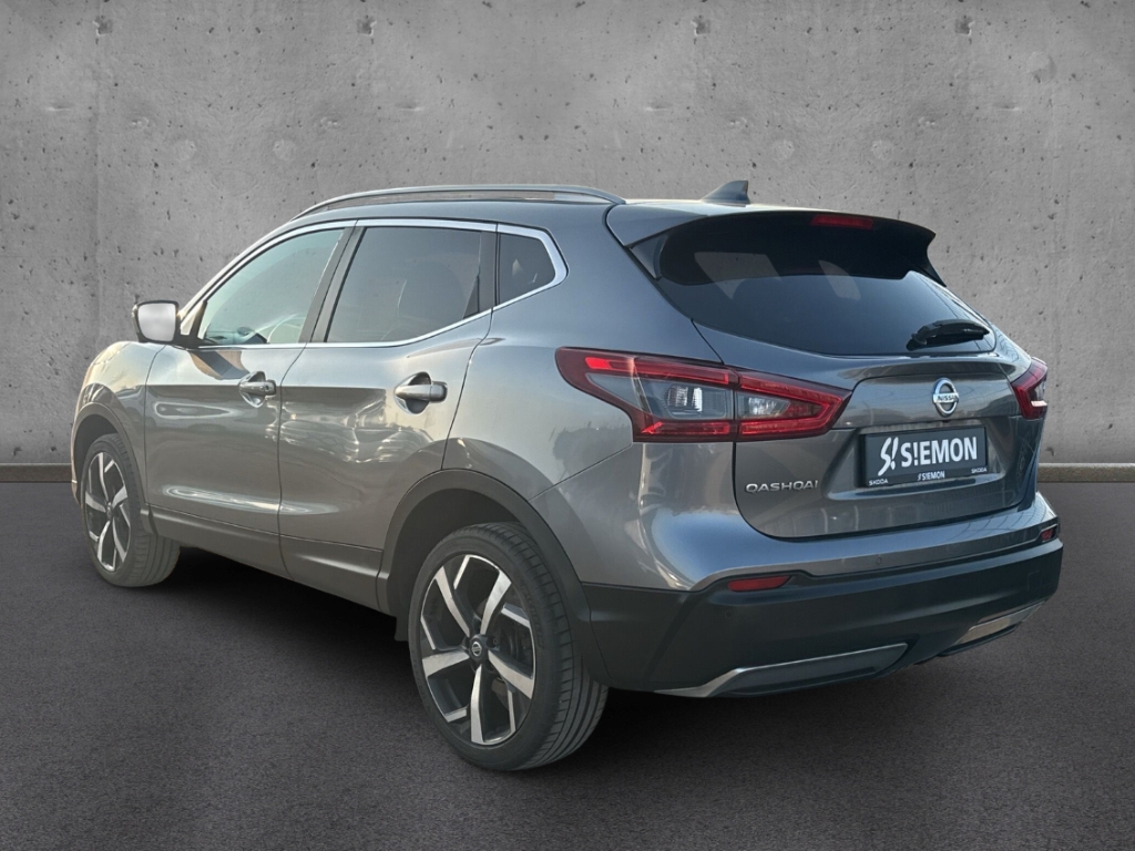 Fahrzeugabbildung Nissan Qashqai 1.5 dCi Tekna 4x2 Leder Pano Bose LED 360Kamera Navi