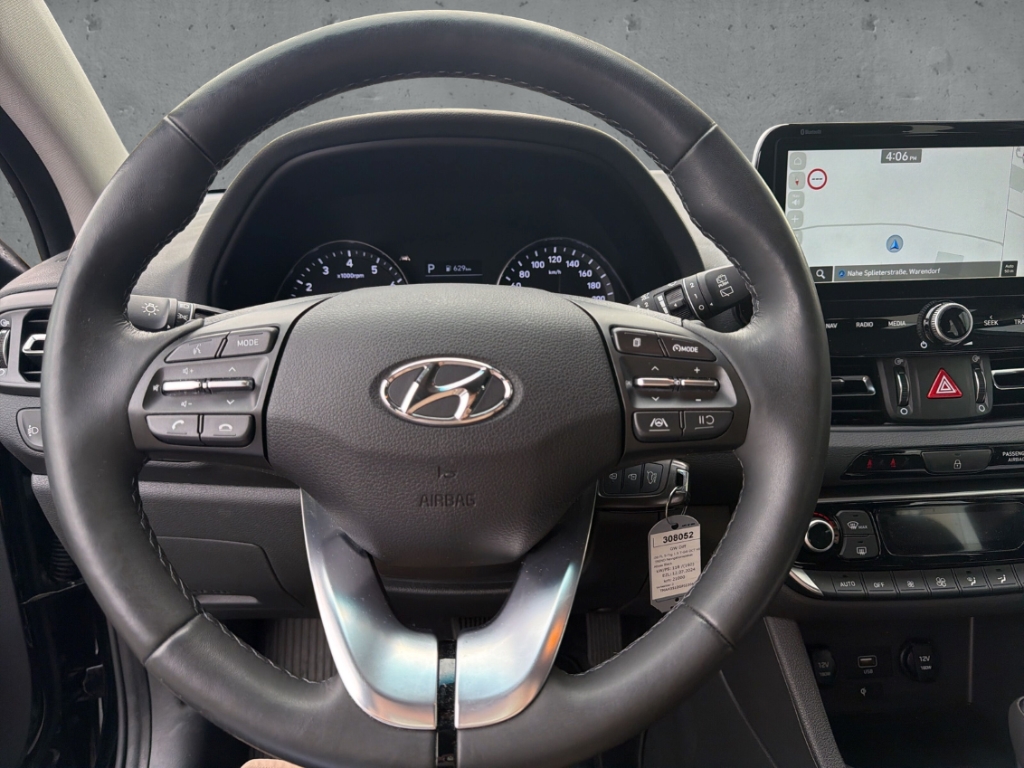 Fahrzeugabbildung Hyundai i30 FL 5-Trg 1.5 T-Gdi DCT 48V TREND Navigations