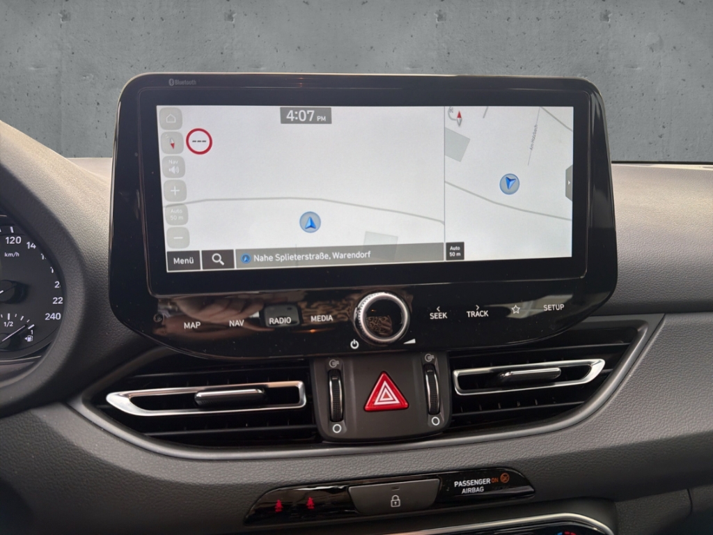 Fahrzeugabbildung Hyundai i30 FL 5-Trg 1.5 T-Gdi DCT 48V TREND Navigations