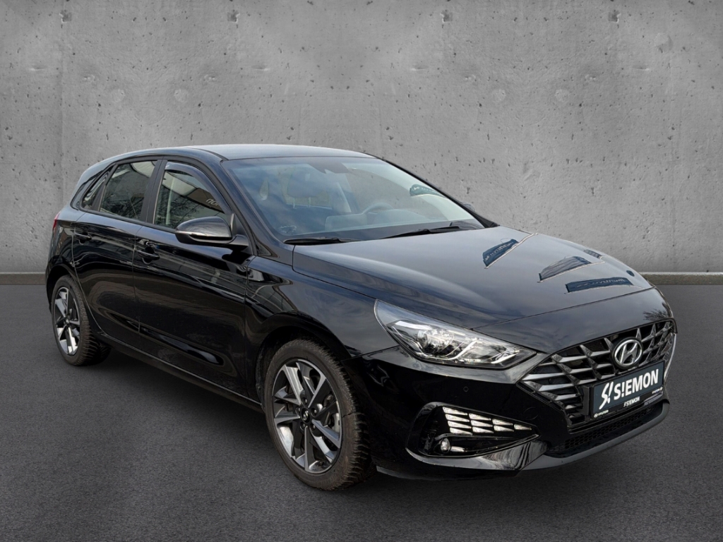 Fahrzeugabbildung Hyundai i30 FL 5-Trg 1.5 T-Gdi DCT 48V TREND Navigations