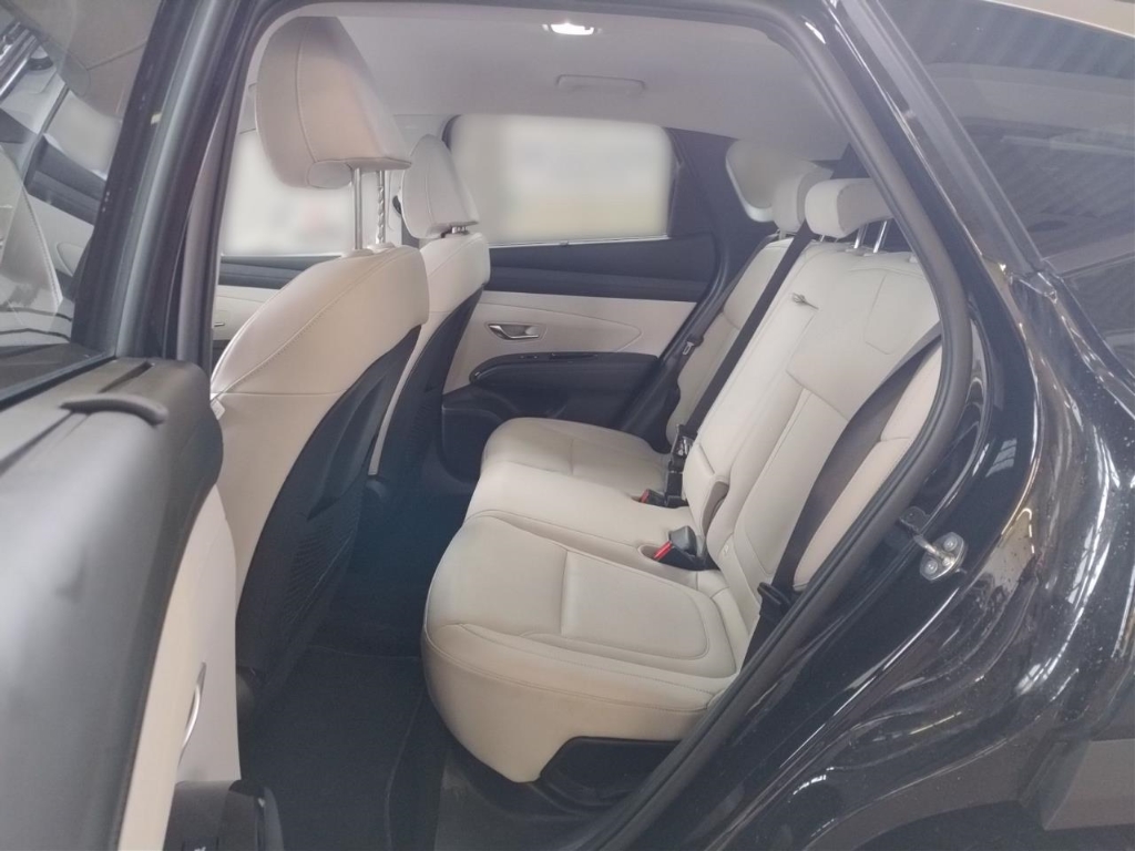 Fahrzeugabbildung Hyundai TUCSON FL PHEV 1.6 AT 4WD MY25 Prime ECS Assist-P MATRIX-LED Leder Digitales Cockpit Soundsystem