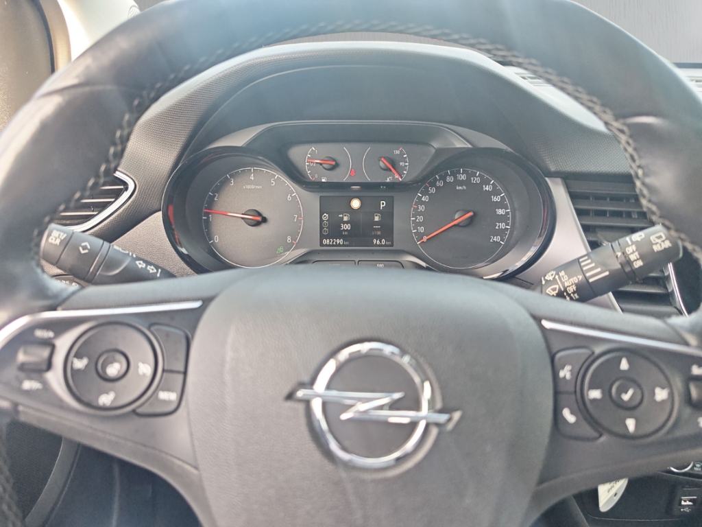 Fahrzeugabbildung Opel Crossland X Edition 1.2 Autom